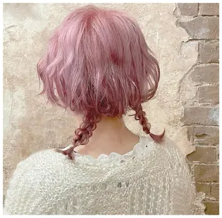 ショート カラー ブリーチ、パーマ 西部笑のヘアスタイル