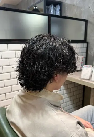 ミディアム パーマ メンズ メンズ専門 Ryukiのヘアスタイル