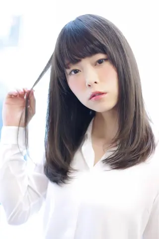 ミディアム セミロング カラー 松田 光雄のヘアスタイル