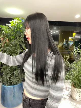 カラー 堀 愛希子のヘアスタイル