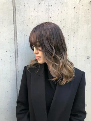 ミディアム 藤原 ちひろのヘアスタイル