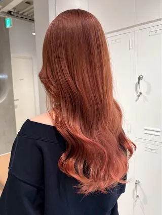 ロング カラー 宮田 眞咲のヘアスタイル