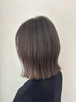 ミディアム 小村 悠花のヘアスタイル