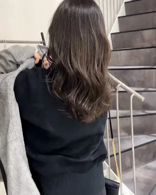ロング カラー 🌬️attrait 髪質改善/個室サロンのヘアスタイル