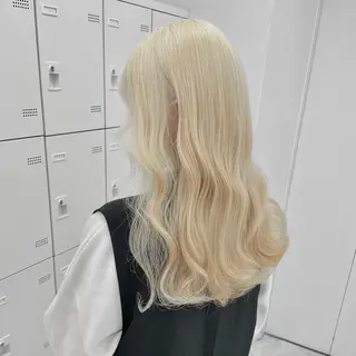 ロング カラー ヘアアレンジ ウルフカット×ハイ トーン職人🤍ゆうひのヘアスタイル