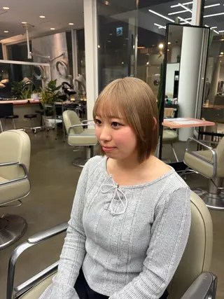 ショート ヘアアレンジ 🎧ayaka/ボブ /透明感カラー🩵のヘアスタイル