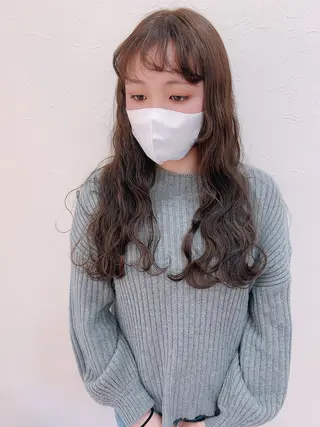 ロング カラー M CHIHIROのヘアスタイル