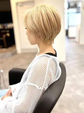 カラー 稲田 千夏のヘアスタイル
