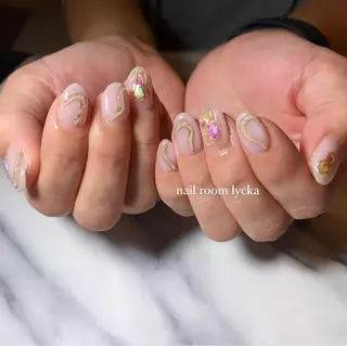 ネイル ネイルルームリッカ 𝐦𝐚𝐲𝐮のネイルデザイン