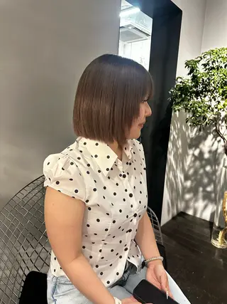 ミディアム 西 美羽のヘアスタイル