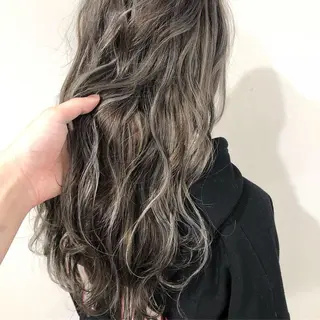 カラー ウルフ/デザイン/ 大阪/タカハシユウキのヘアスタイル