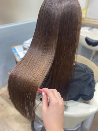 ロング 山口 栞奈のヘアスタイル