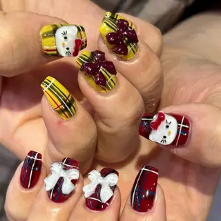 ネイル 🪐富島彩夏 /海外nail🪐のネイルデザイン