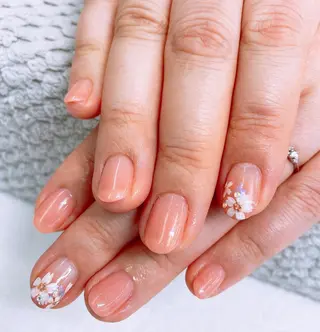 ネイル 吉田 (ネイリスト)のネイルデザイン