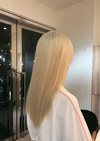 ロング Moto nanamiのヘアスタイル