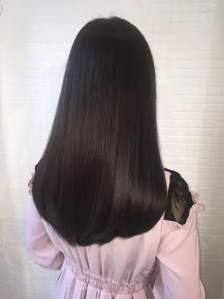ロング 🪄🫧ハイトーン/ 乙津茜🐰L'wisのヘアスタイル