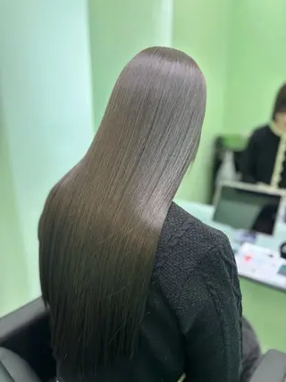 ロング 髪質改善🫧艶カラー 🫧💙佐藤真優のヘアスタイル
