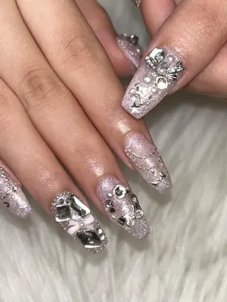 ネイル REBEST南森町 nail🪽のネイルデザイン