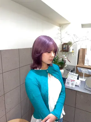 ミディアム カラー JURI /HUIのヘアスタイル