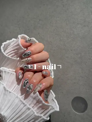 ネイル I-nailロング /ワンホン/キラキラのネイルデザイン