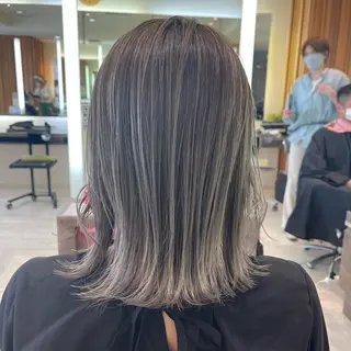 ミディアム カラー デザインカラー、艶髪 大塚 耕平のヘアスタイル