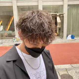 ショート パーマ メンズ センターパート特化 井上健太のヘアスタイル