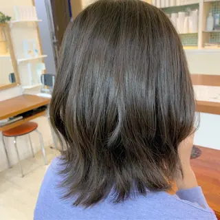ミディアム 黒崎 美乃里のヘアスタイル