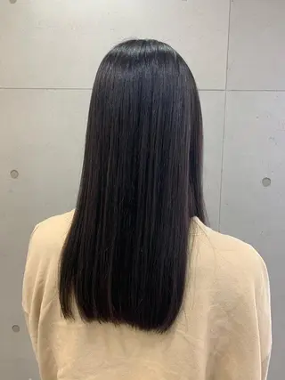 セミロング おせ ちさとのヘアスタイル