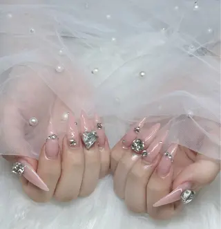 ネイル Mika nail_Royalのネイルデザイン