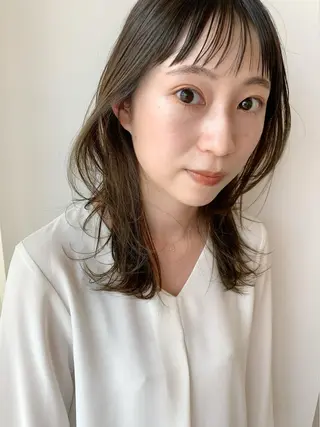 ロング カラー 榑松 恵里のヘアスタイル