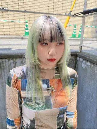ロング カラー パーマ ヘアアレンジ メンズ キッズ ネイル マツエク・マツパ アイブロウ 🐺ウルフ×ハイトー ン🖤Yukinoのヘアスタイル