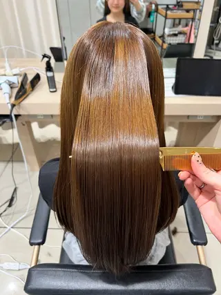 ロング カラー 巖本 真希のヘアスタイル