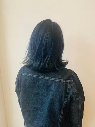ミディアム 福田 美波のヘアスタイル