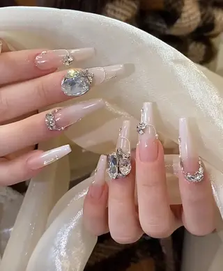 ネイル D-BEAUTY Nailsalonのネイルデザイン