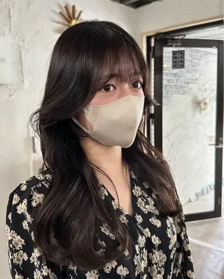 セミロング カラー 韓国風レイヤーカット 上手く丁寧早い/マツのヘアスタイル