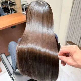 ロング 川邉 莉子のヘアスタイル
