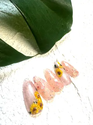 ネイル 西村 ゆりのネイルデザイン