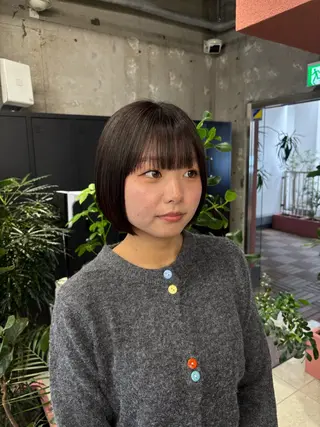 ショート ほらぐちるい𖤐 /レイヤー/ツヤ感のヘアスタイル