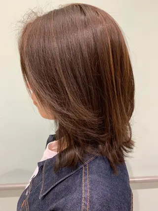 ミディアム カラー 透明感♡︎♡︎ 佐々木早苗のヘアスタイル