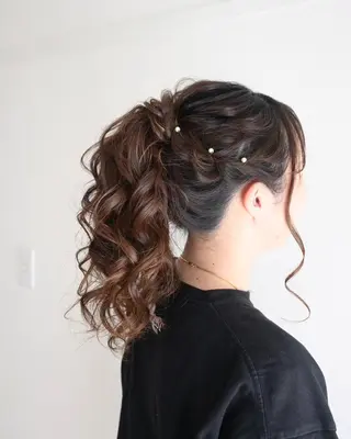 セミロング ヘアアレンジ 麻優 ヘアセットのヘアスタイル