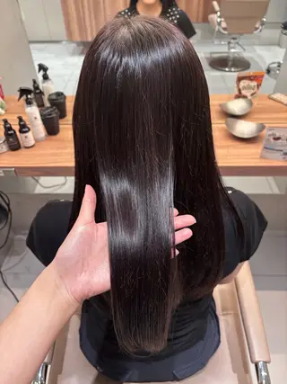 ロング Rena/ 透明感カラー🖤🫧のヘアスタイル