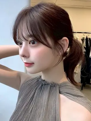 ロング 越川 友美子のヘアスタイル