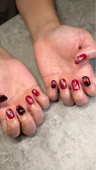 ネイル shino🌟 痛ネイルのネイルデザイン