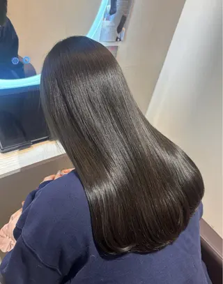 ロング カラー 髪質改善カラー ベージュ🤎YUMEのヘアスタイル