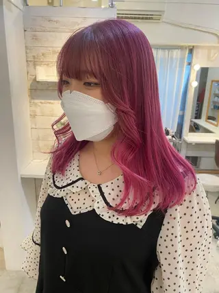 ロング 天神最安値エクステ カラーレイヤーカットのヘアスタイル
