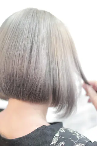 ショート 大通り1番出口1分 髪質改善ヴィソップのヘアスタイル