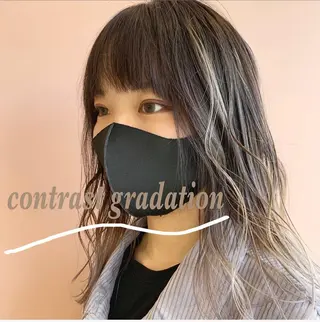 セミロング Acchon/心斎橋 💚ダブルカラーのヘアスタイル