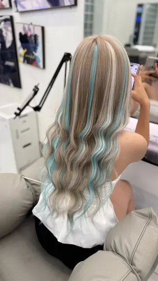 ロング 大古 楓のヘアスタイル