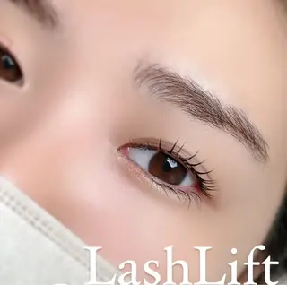 マツエク・マツパ aveuglant 加藤久佳の眉毛・アイブロウイメージ