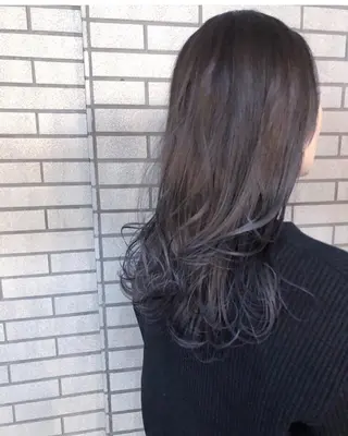 セミロング カラー 中村 よしひでのヘアスタイル